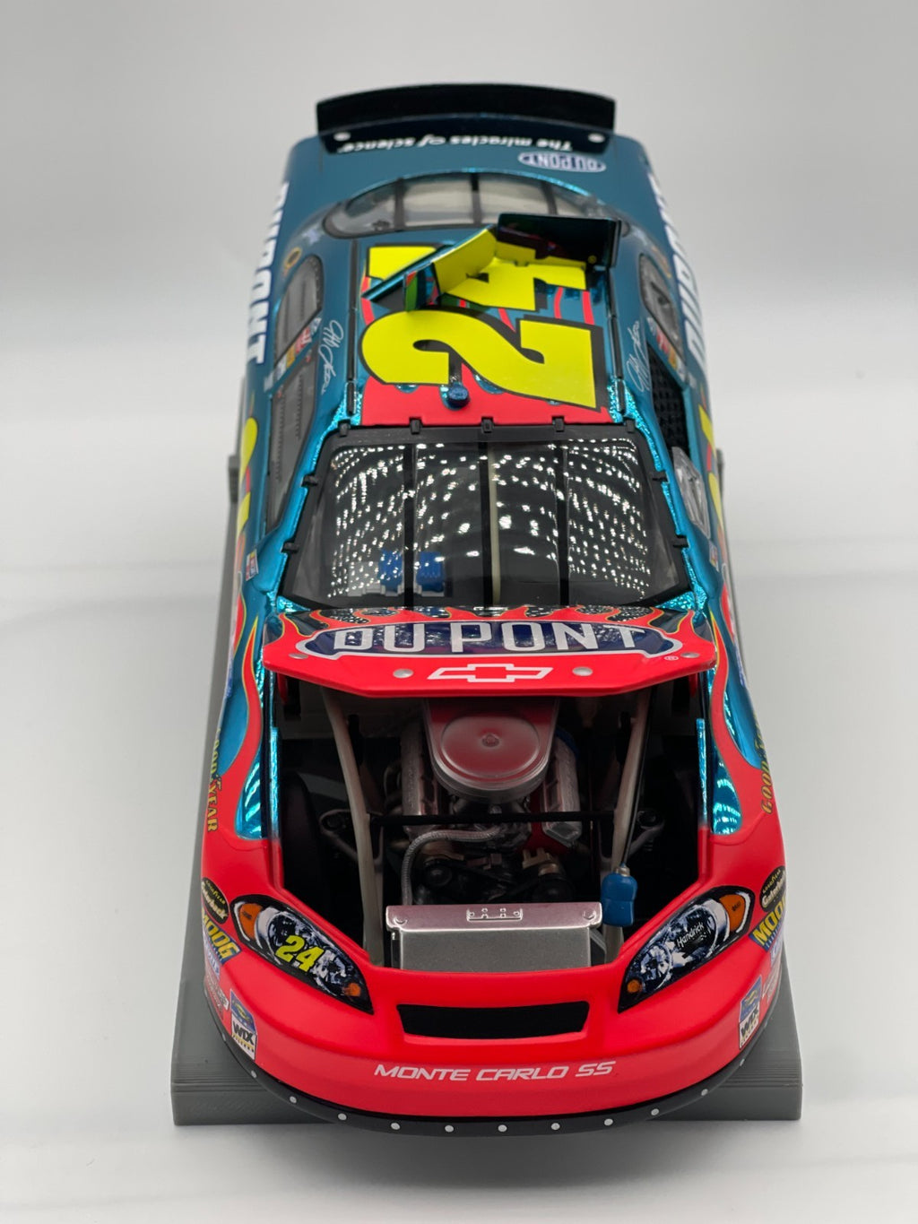 Jeff Gordon #24 DuPont 2006 Monte Carlo Club Car Color Chrome 1:24 1/288 DIN 94