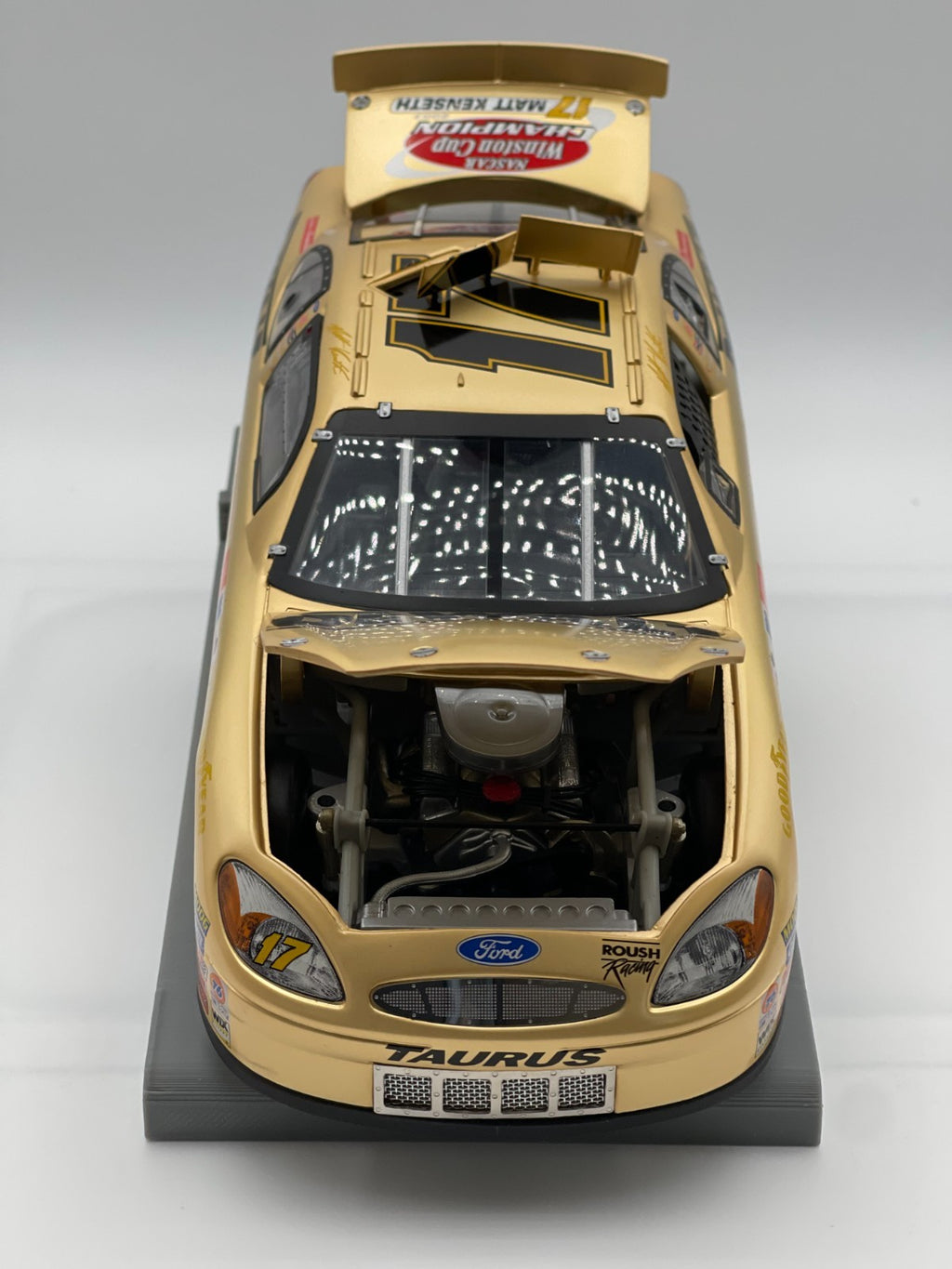 Matt Kenseth #17 DeWalt 2003 Taurus Team Caliber Preferred Pearl Gold 1:24
