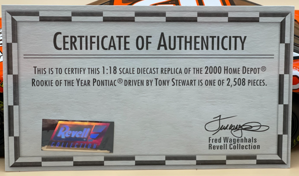 Tony Stewart #20 Home Depot 2000 Rookie of the Year Pontiac Revell 1:18 - original photograph 9
