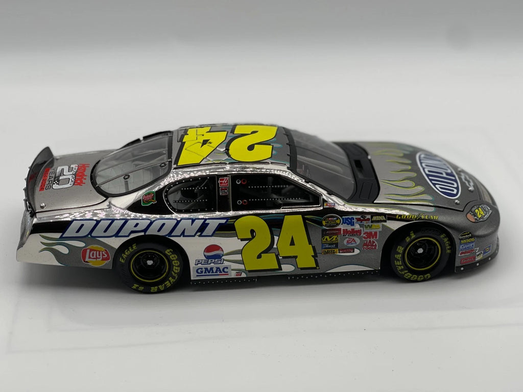 Jeff Gordon #24 DuPont HMS 20th Anniversary 2004 ELITE Platinum 1/300 DIN 230 - original photograph 7