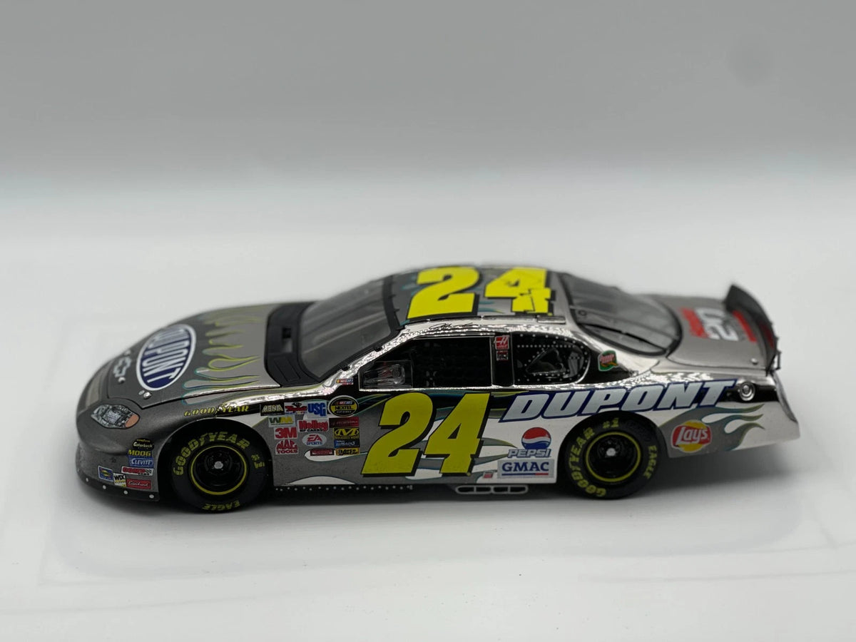 Jeff Gordon #24 DuPont HMS 20th Anniversary 2004 ELITE Platinum 1/300 DIN 230 - original photograph 2