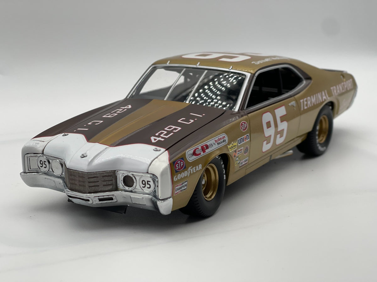 Darrell Waltrip #95 ‘71 Mercury Cyclone University of Racing Legend