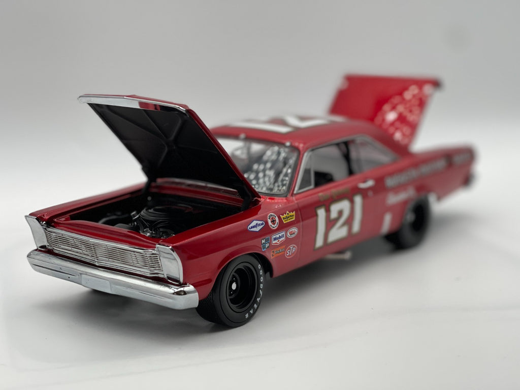 Dan Gurney #121 '65 Ford Galaxie Riverside Collection University of Racing Legen - original photograph 2