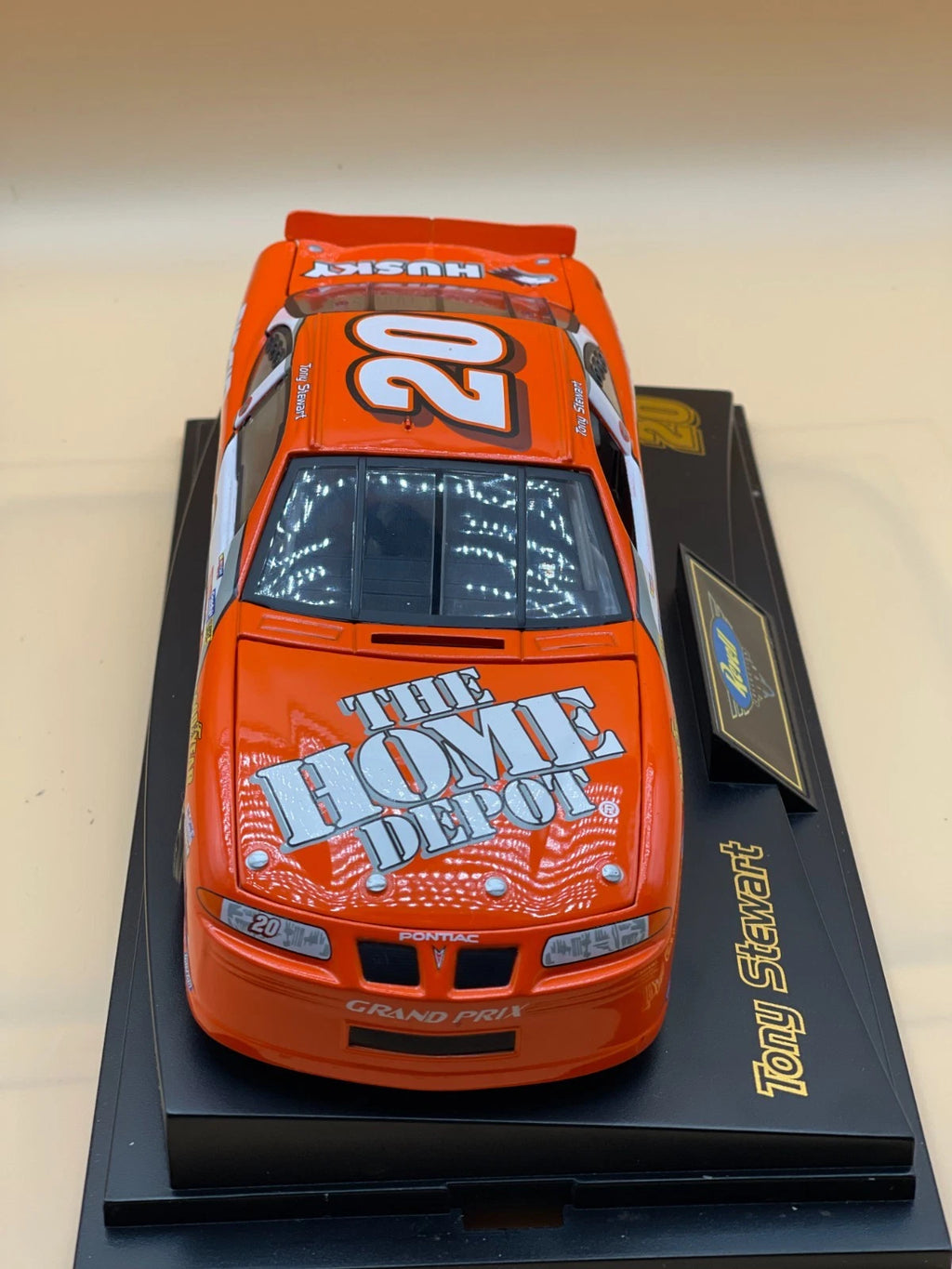 Tony Stewart #20 Home Depot 1999 Pontiac Revell 1:24 1/1002 - original photograph 4