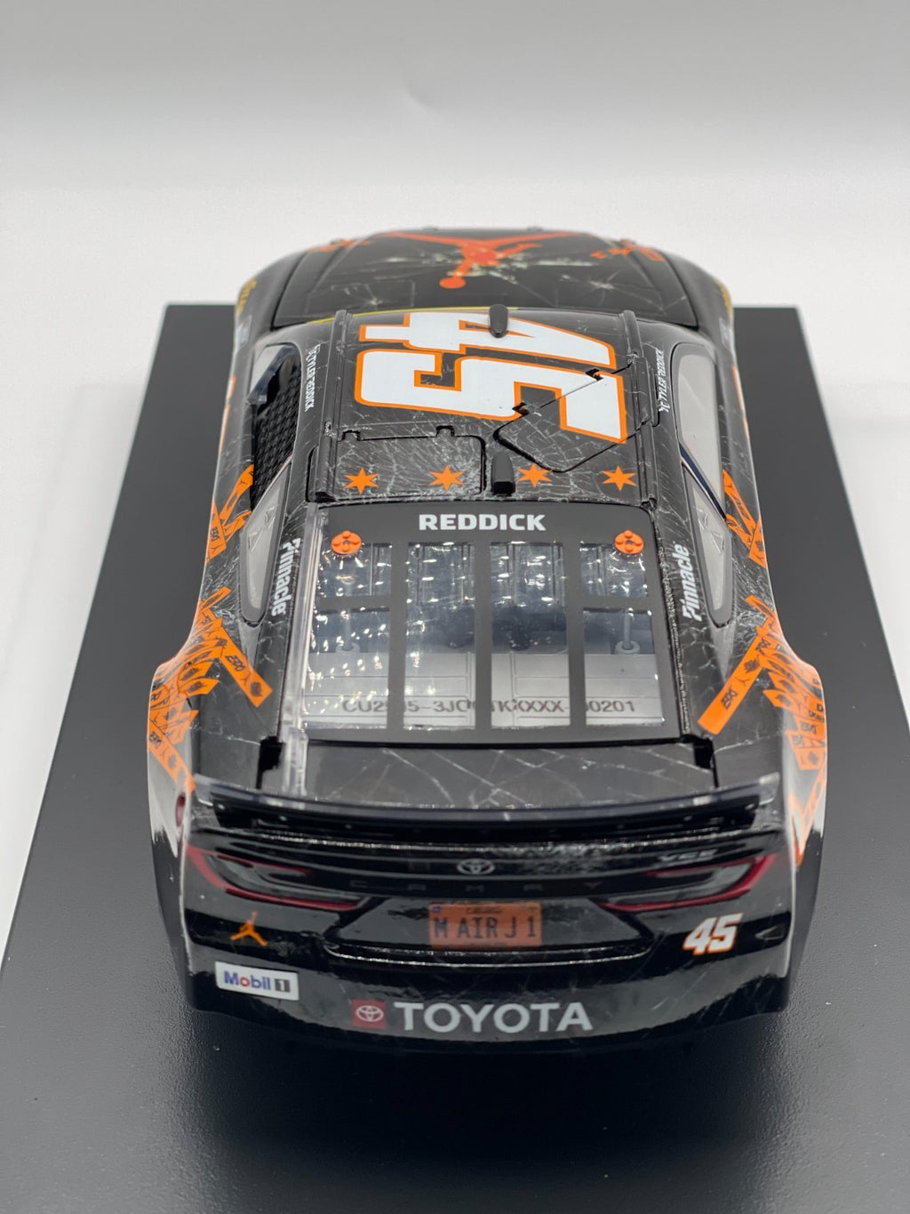 Tyler Reddick #45 Jordan Brand Chicago 2025 Camry 1:24 1/540 DIN 201 - original photograph 7