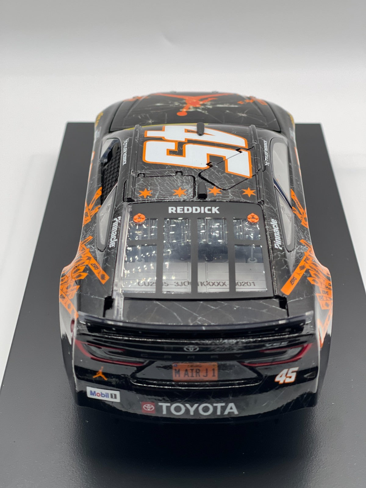 Tyler Reddick #45 Jordan Brand Chicago 2025 Camry 1:24 1/540 DIN 201 - original photograph 7