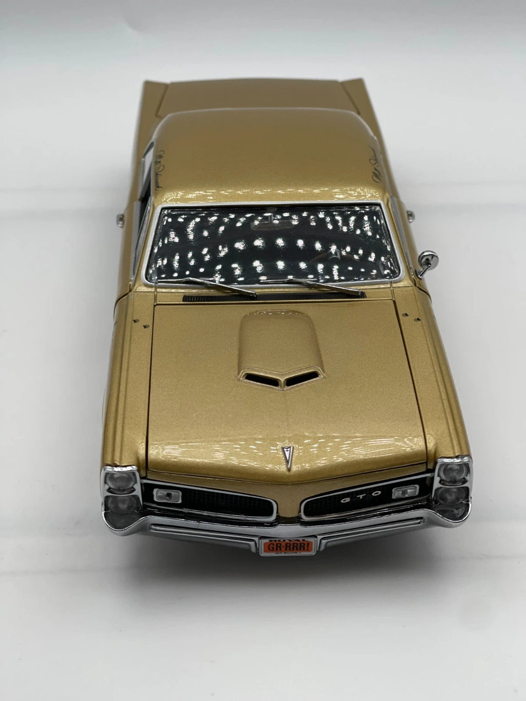 Milt Schornack & Walt Holyfield Present Ace Wilson's 1966 Royal Bobcat GTO - original photograph 4