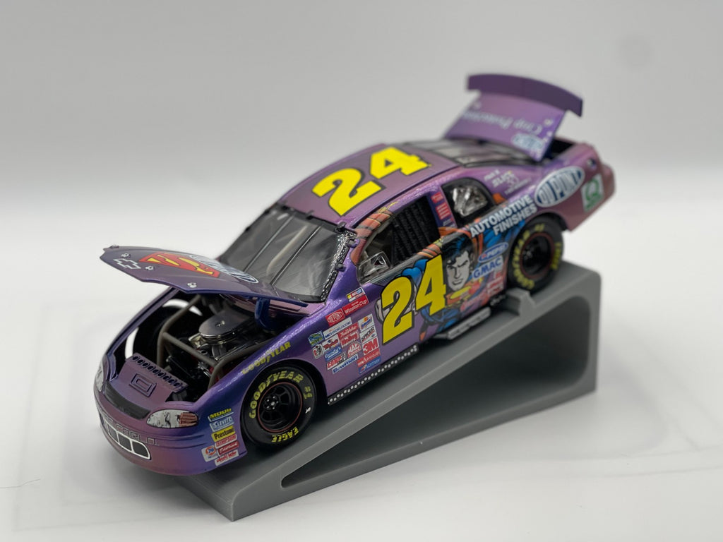 Jeff Gordon #24 DuPont Superman 1999 Monte Carlo Limited Edition 1:24 NASCAR