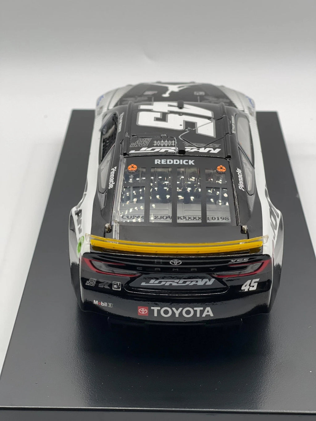 Tyler Reddick #45 Jordan Brand Black 2024 Camry ELITE 1:24 1/221 DIN 198 - original photograph 7