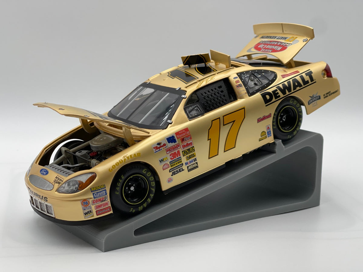 Matt Kenseth #17 DeWalt 2003 Taurus Team Caliber Preferred Pearl Gold 1:24