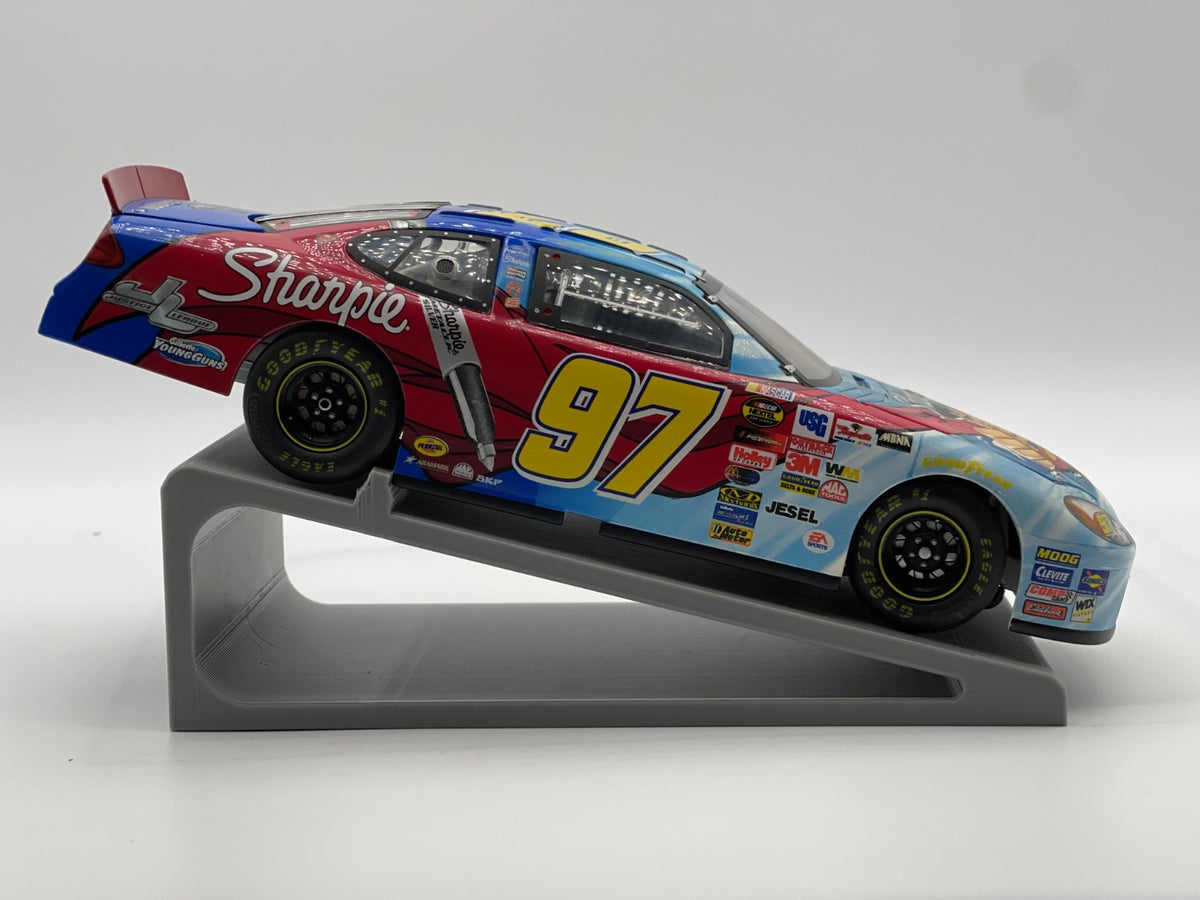 Kurt Busch #97 Superman/Justice League/Sharpie 2004 Taurus Team Caliber 1/7560