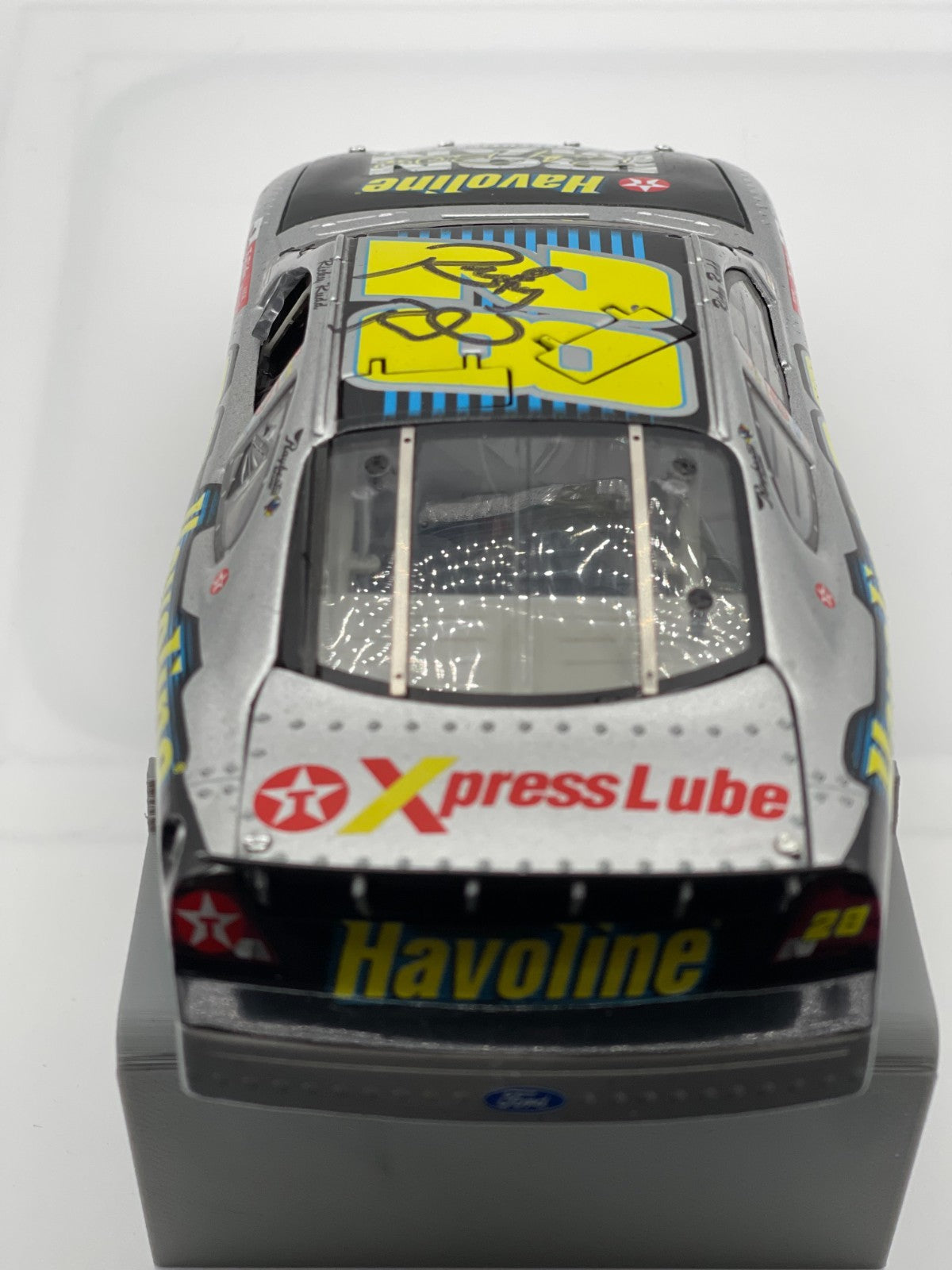 Ricky Rudd #28 Havoline Ironman 2002 Taurus ELITE Autographed 1:24 1/804