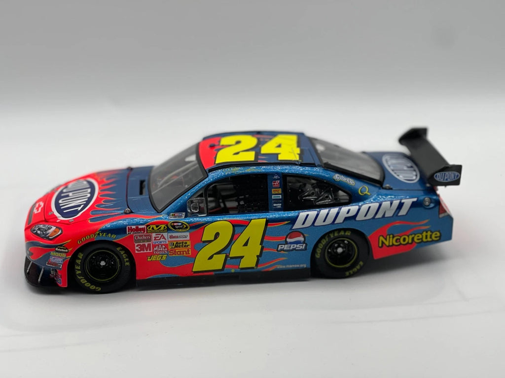 Jeff Gordon #24 DuPont 2008 Impala SS ELITE 1:24 1/1200 DIN 204 - original photograph 2
