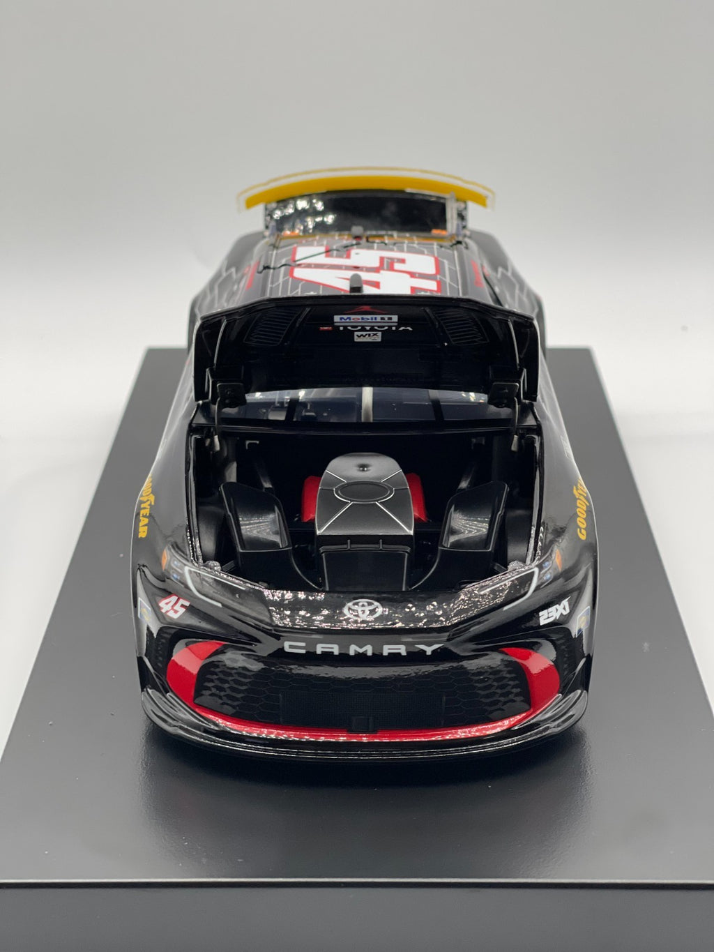 Tyler Reddick #45 Jordan Brand AJ40 2025 Camry ELITE 1:24 1/155 DIN 113