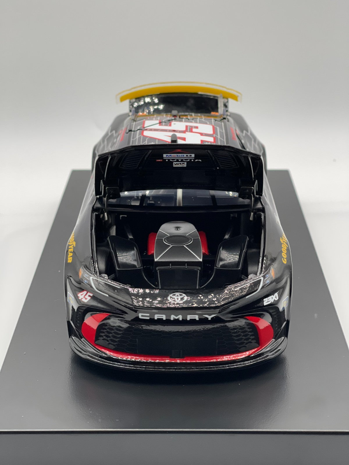 Tyler Reddick #45 Jordan Brand AJ40 2025 Camry ELITE 1:24 1/155 DIN 113