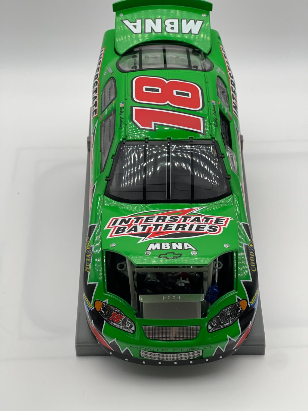 Bobby Labonte #18 Interstate Batteries 2003 Monte Carlo 1:24 NASCAR Diecast - original photograph 3
