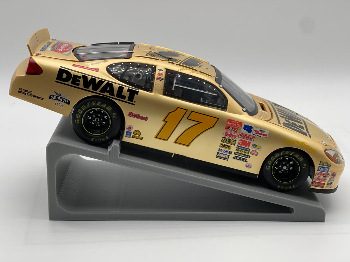 Matt Kenseth #17 DeWalt 2003 Taurus Team Caliber Preferred Pearl Gold 1:24