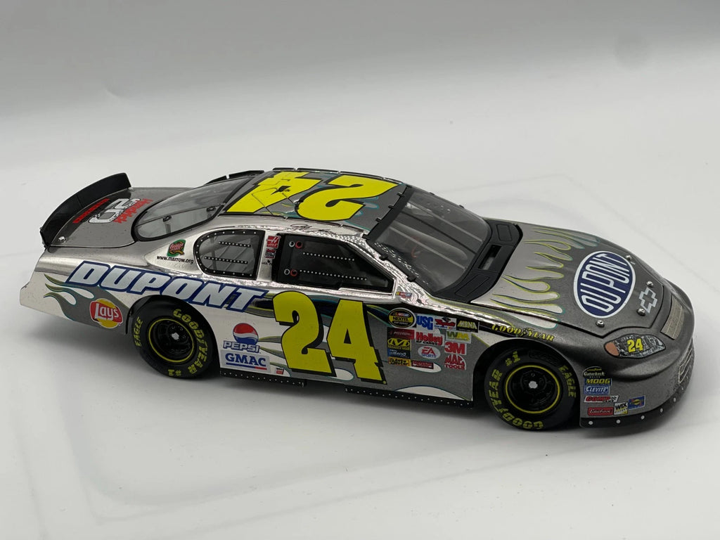 Jeff Gordon #24 DuPont HMS 20th Anniversary 2004 ELITE Platinum 1/300 DIN 230 - original photograph 6