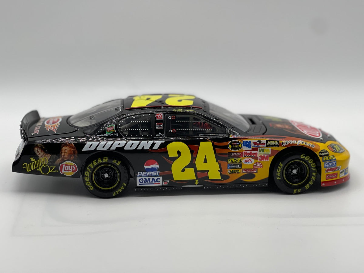 Jeff Gordon #24 DuPont / Wizard of Oz 2004 Monte Carlo ELITE 1:24 1/2700