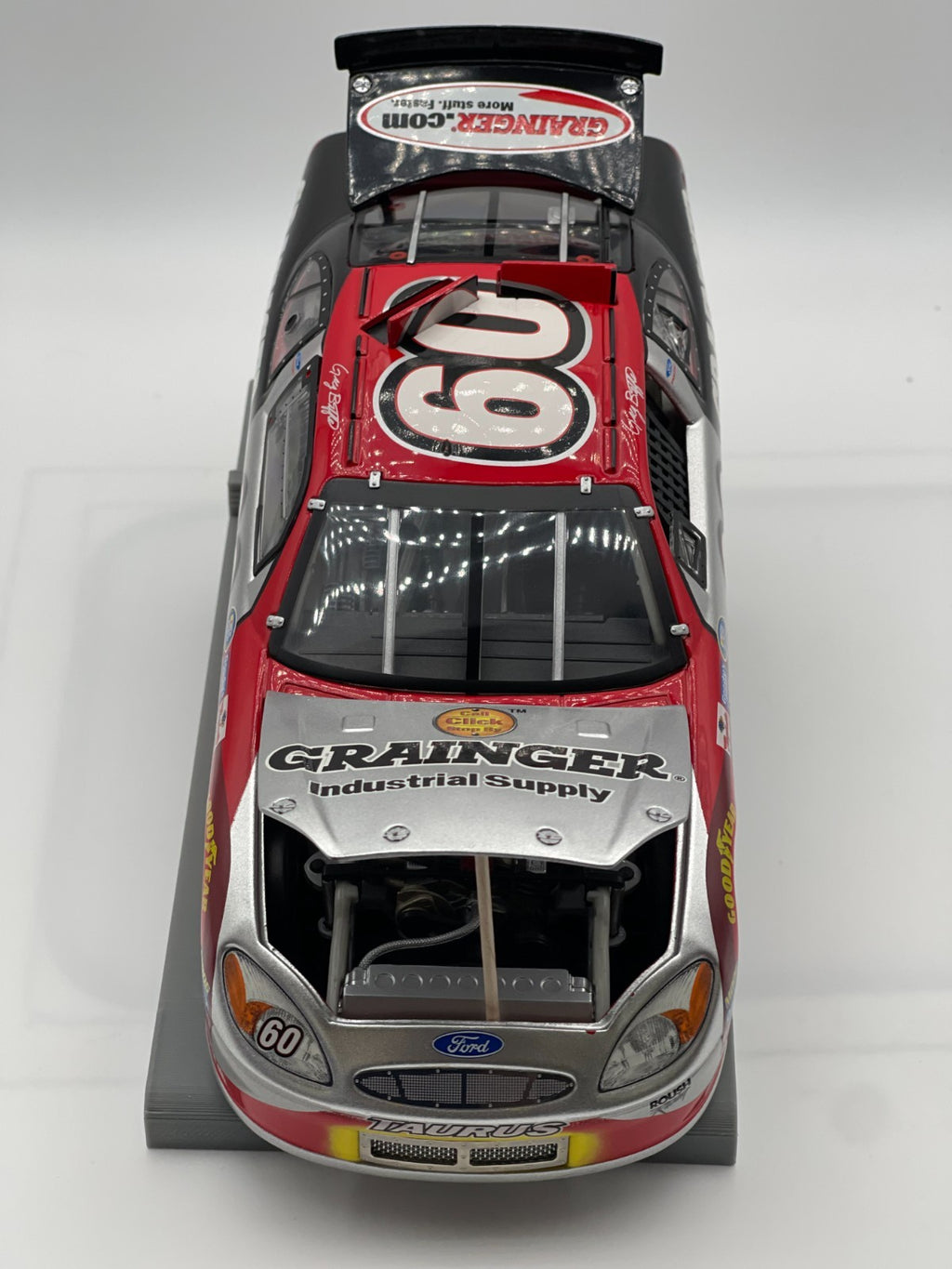 Greg Biffle #60 Grainger Team Caliber Preferred 2001 Taurus 1:24 NASCAR 1/5004