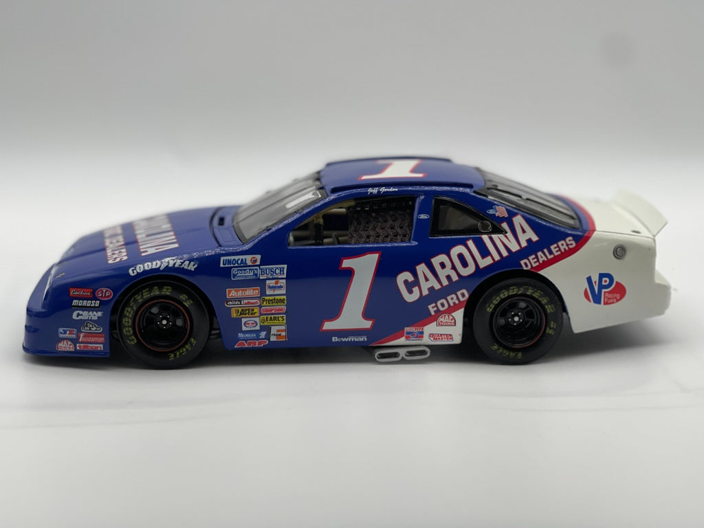 Jeff Gordon #1 Carolina Ford 1991 Ford ELITE 1:24 1/1500 DIN 243 NASCAR