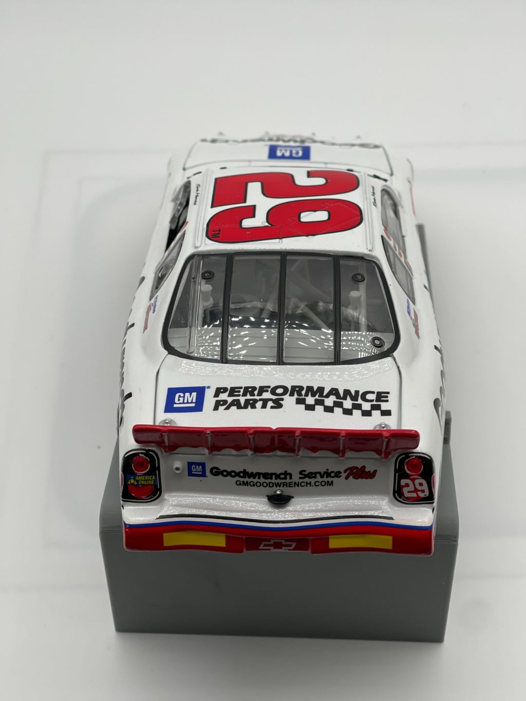 Kevin Harvick #29 GM Goodwrench 2001 Rookie of the Year Monte Carlo 1:24 NASCAR - original photograph 7