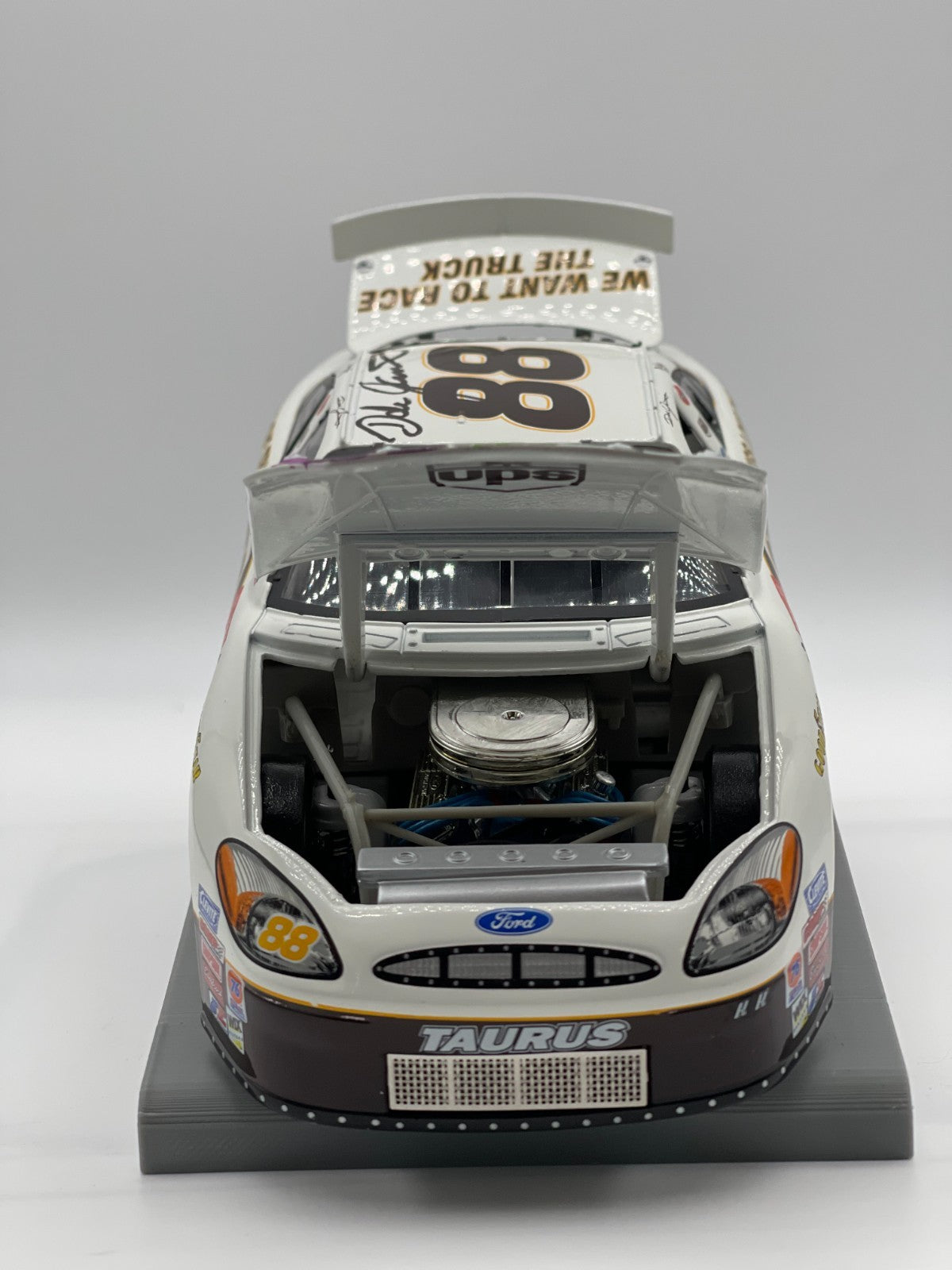 Dale Jarrett #88 UPS / Muppets 25th Anniversary 2002 Taurus Autographed 1:24