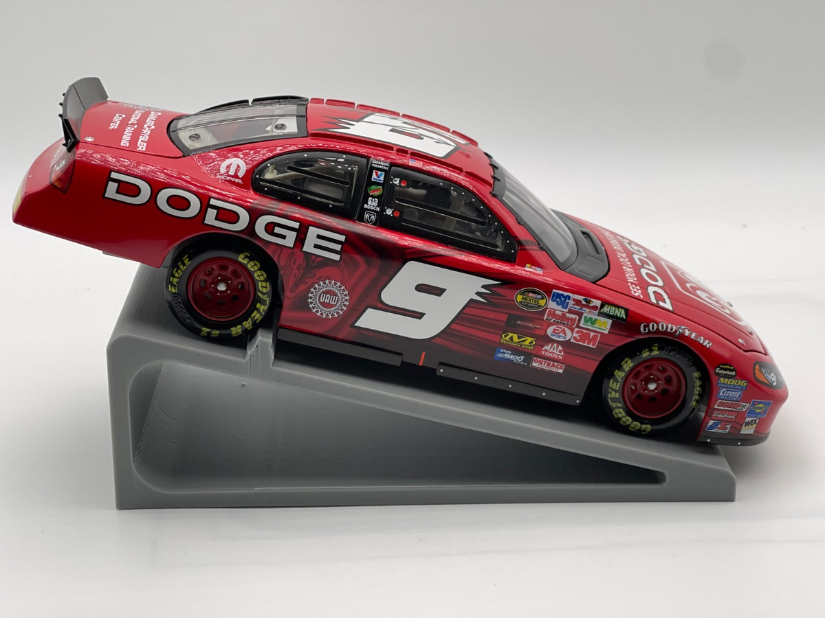 Kasey Kahne #9 Dodge Dealers Refresh 2004 Intrepid Autographed 1:24 Rookie Year