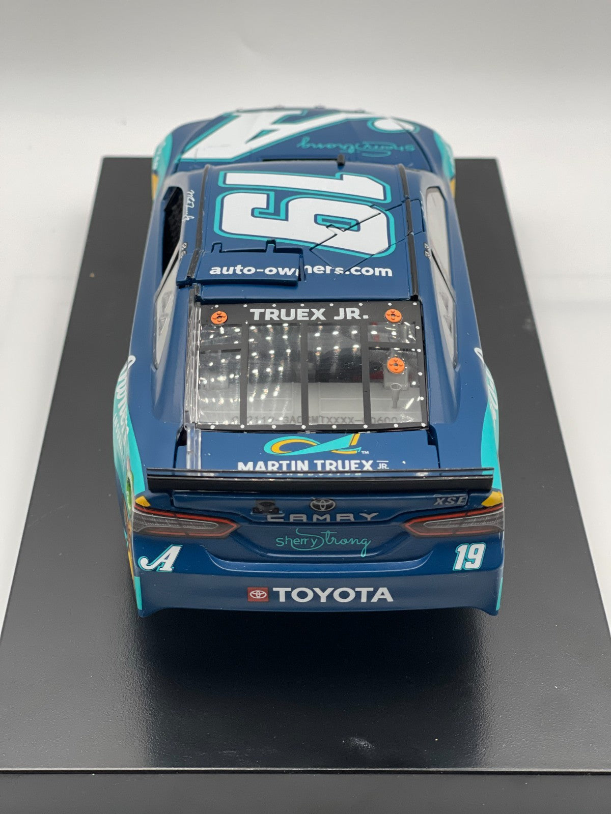 Martin Truex Jr. #19 Auto-Owners Insurance MTJF 2021 Camry 1:24 1 of 720 DIN 600