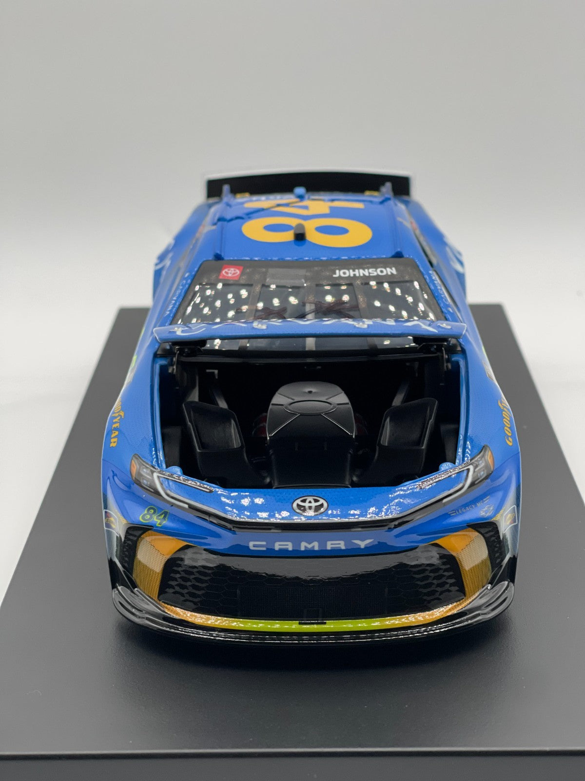 Jimmie Johnson #84 Carvana 2026 Camry Autographed 1:24 1/264 DIN 9