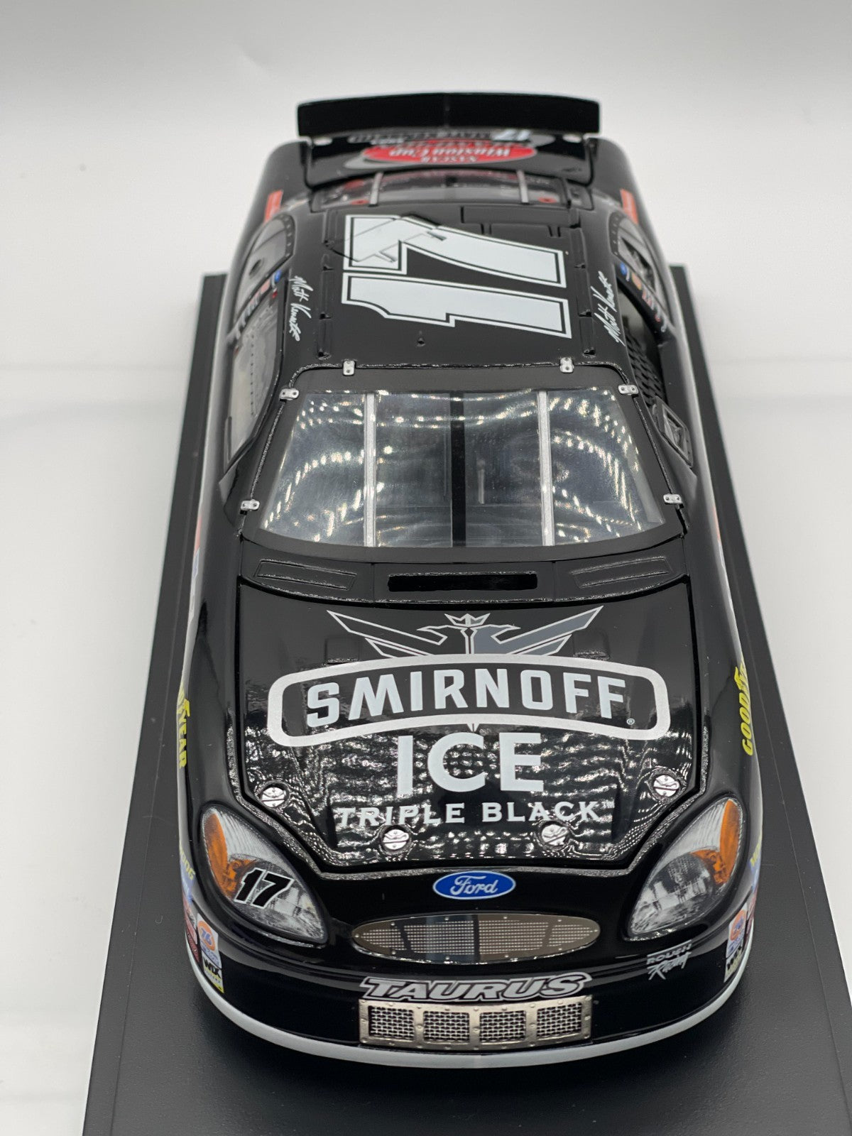 Matt Kenseth #17 Smirnoff Ice Triple Black 2003 Taurus Winston Cup Champion 1:24 - original photograph 4