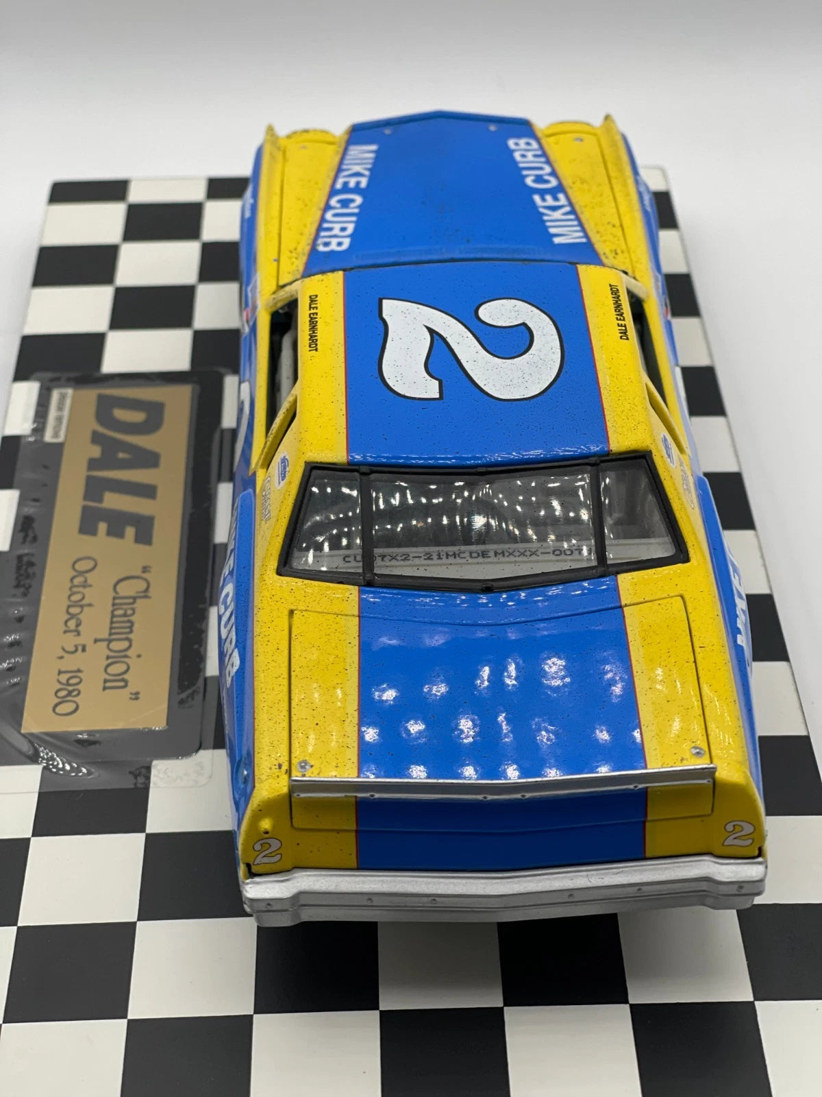 Dale Earnhardt #2 Mike Curb 1980 Monte Carlo 1:24 1/7003 NASCAR Diecast - original photograph 6