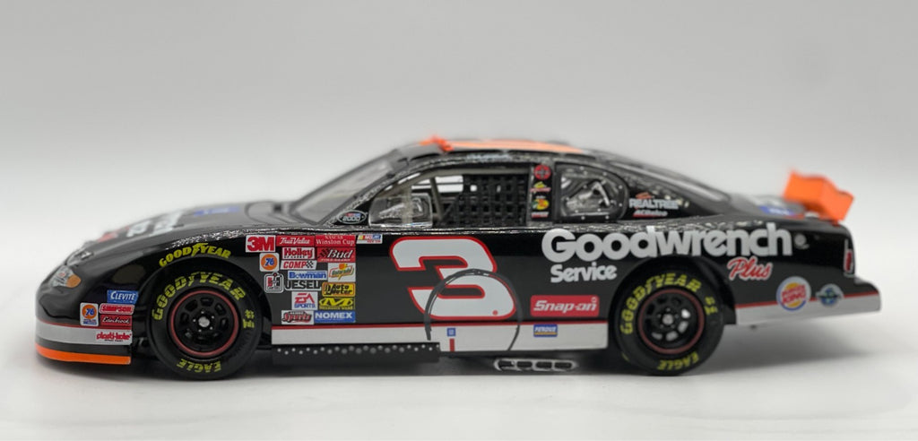 Dale Earnhardt #3 GM Goodwrench 76th Win Raced Version 2000 Monte Carlo Loose - original photograph 2