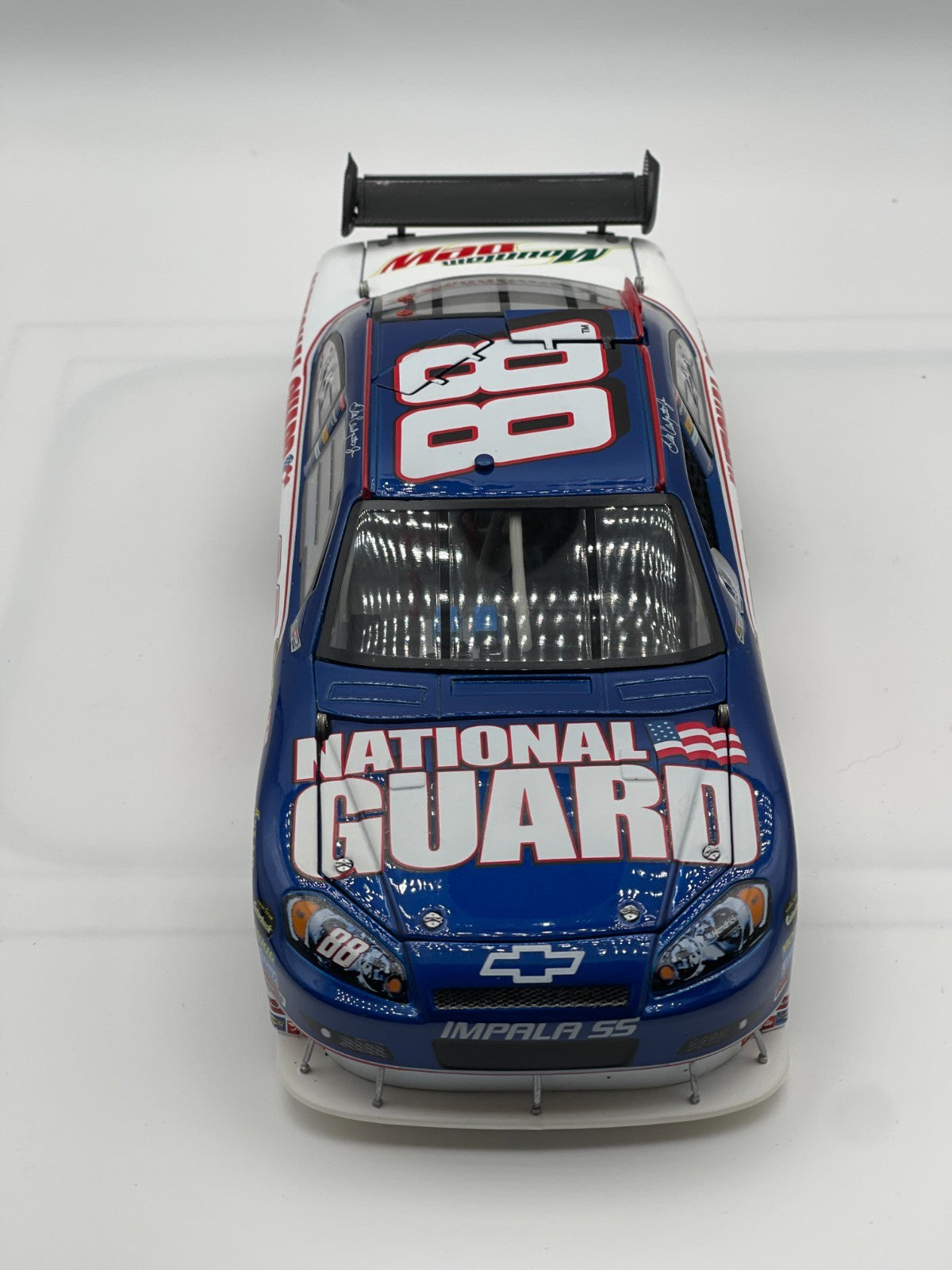 Dale Earnhardt Jr. #88 National Guard 2008 Impala SS COT 1:24 - Loose RF Tire - original photograph 3