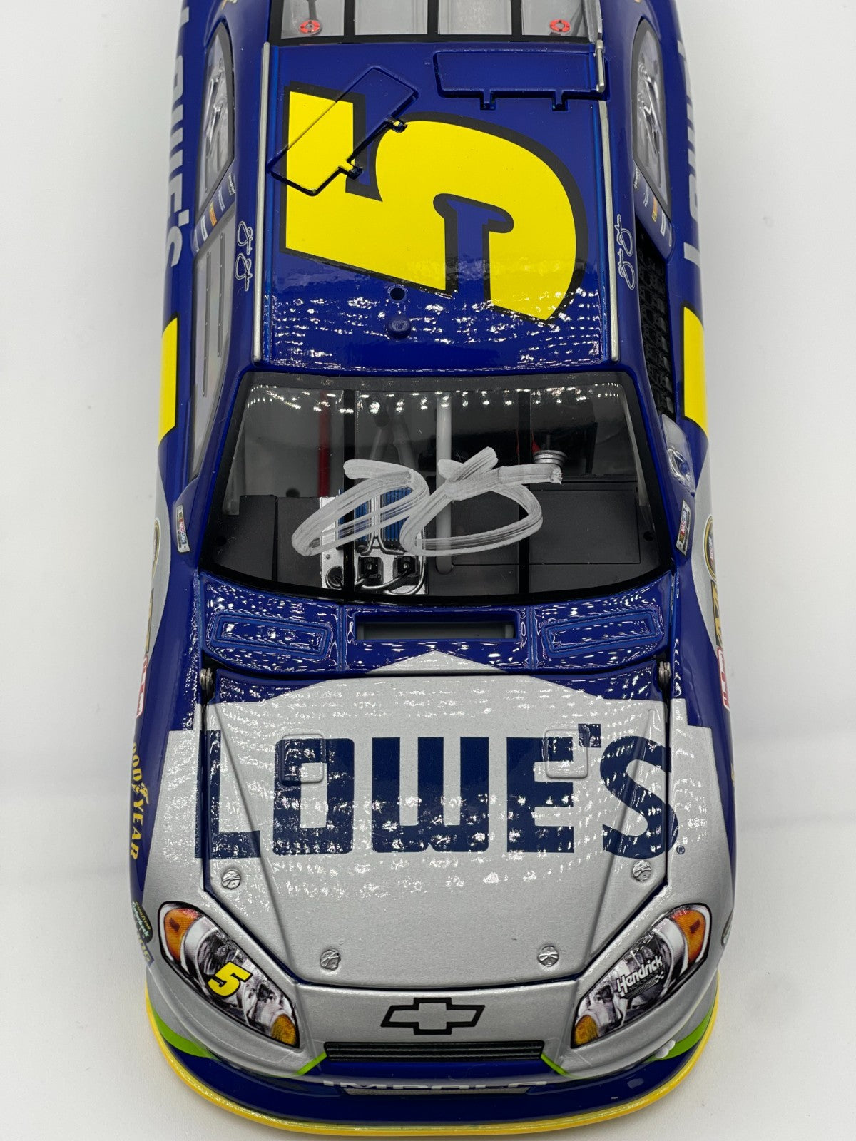 Jimmie Johnson #5 Lowe’s 2011 Impala ELITE Auto 1:24 1/150 DIN 119