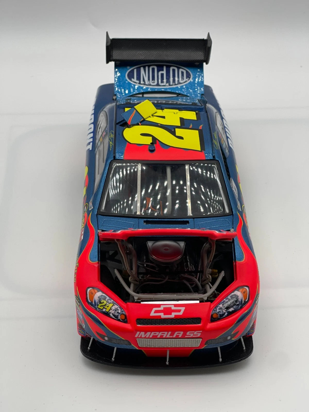 Jeff Gordon #24 DuPont 2008 Impala SS ELITE 1:24 1/1200 DIN 204 - original photograph 4