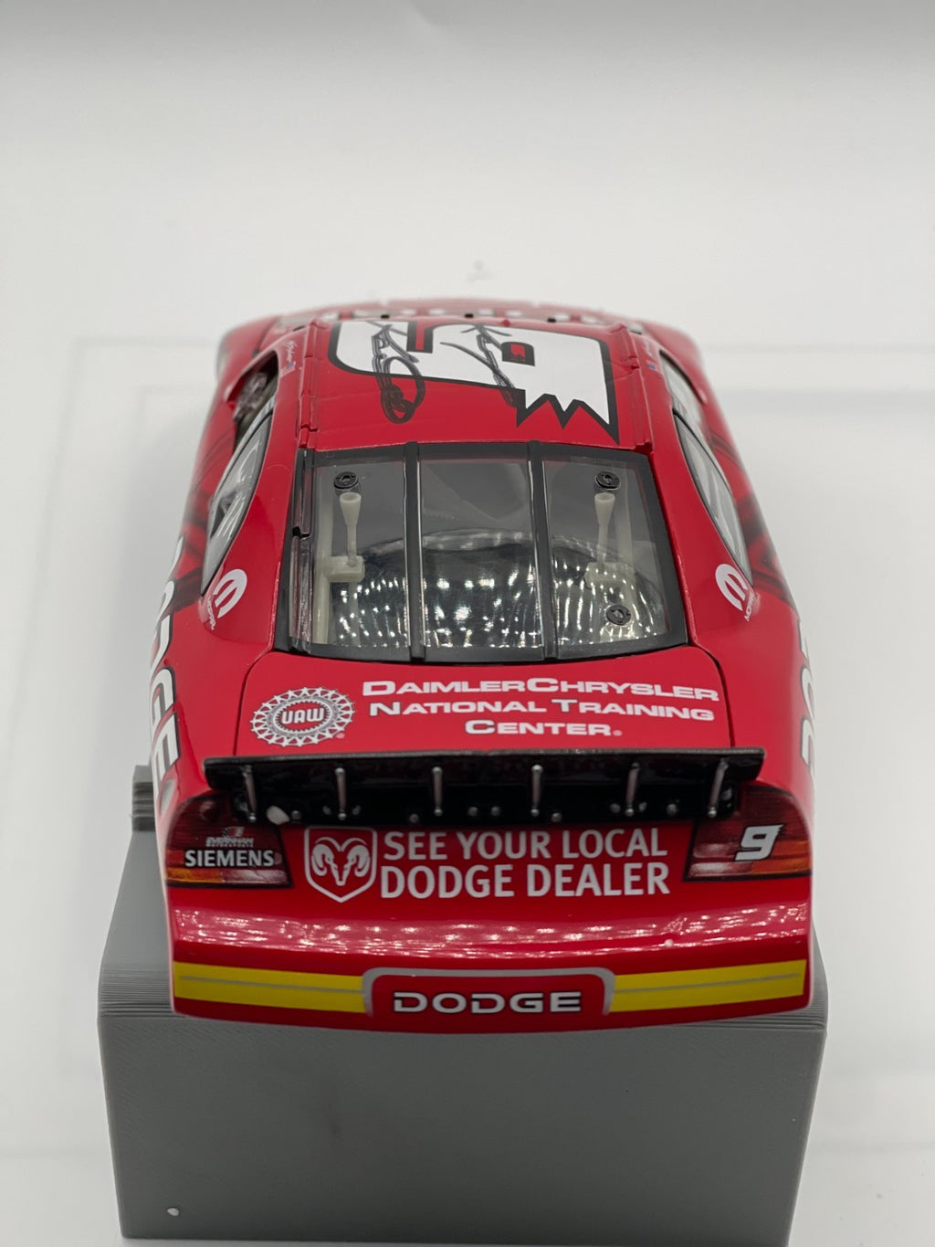 Kasey Kahne #9 Dodge Dealers Refresh 2004 Intrepid Autographed 1:24 Rookie Year