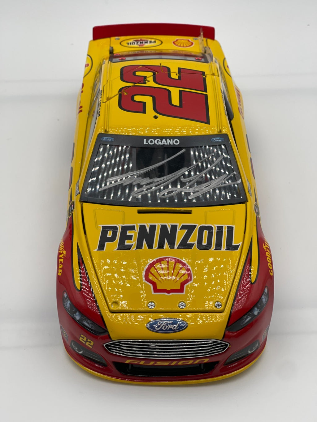 Joey Logano #22 Shell 2014 Fusion ELITE Auto 1:24 1/100 DIN 53 **READ**