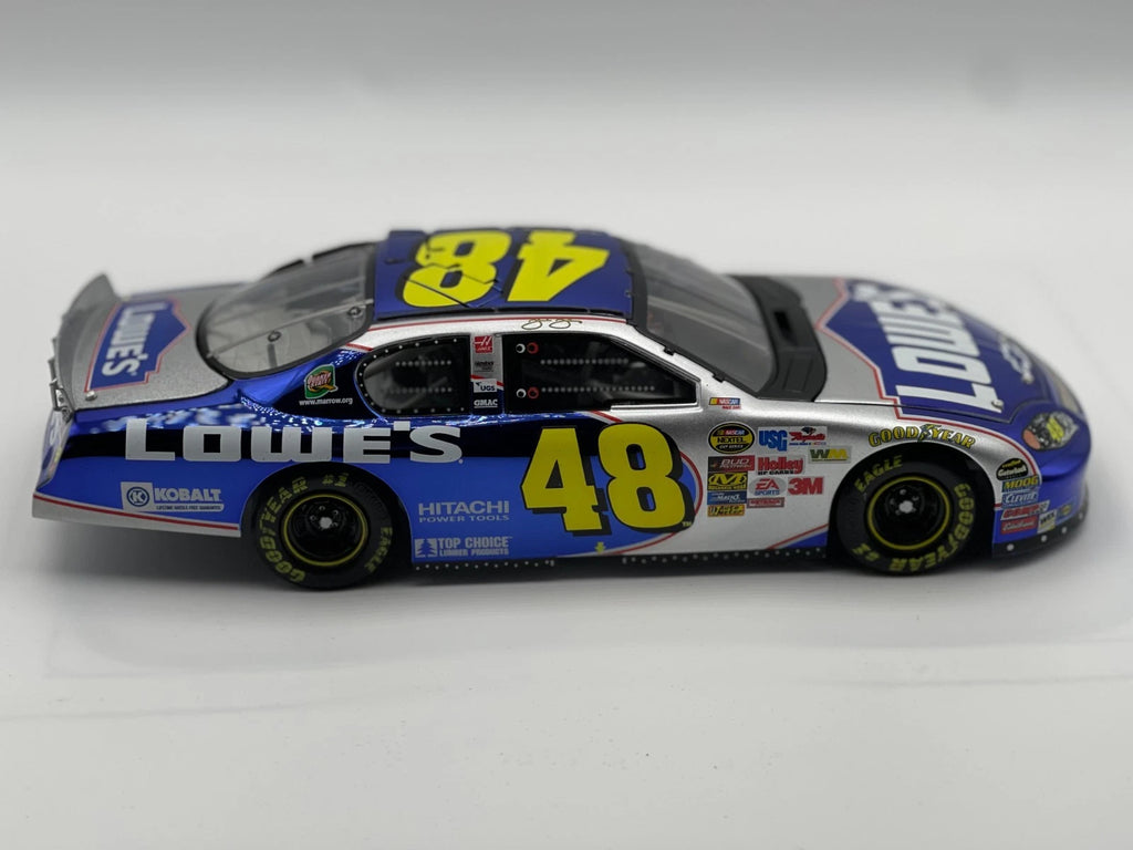 Jimmie Johnson #48 Lowe's 2005 Monte Carlo ELITE Color Chrome 1/288 DIN 52 - original photograph 7