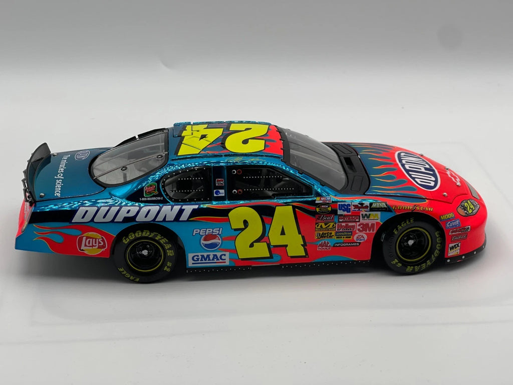 Jeff Gordon #24 DuPont 2004 Monte Carlo ELITE Color Chrome 1/804 DIN 36 - original photograph 7