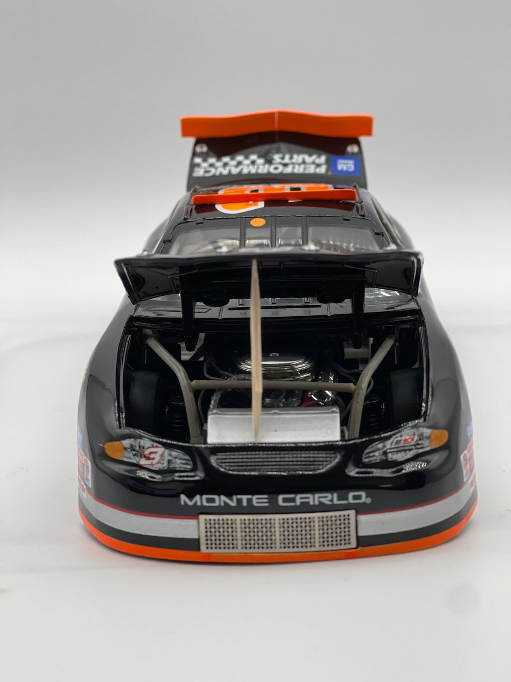 Dale Earnhardt #3 GM Goodwrench 76th Win Raced Version 2000 Monte Carlo Loose - original photograph 3