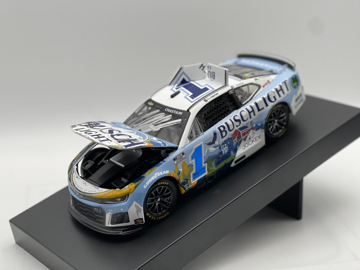 Ross Chastain #1 Busch Light Farming 2025 Chevrolet Autographed 1:24 1/84