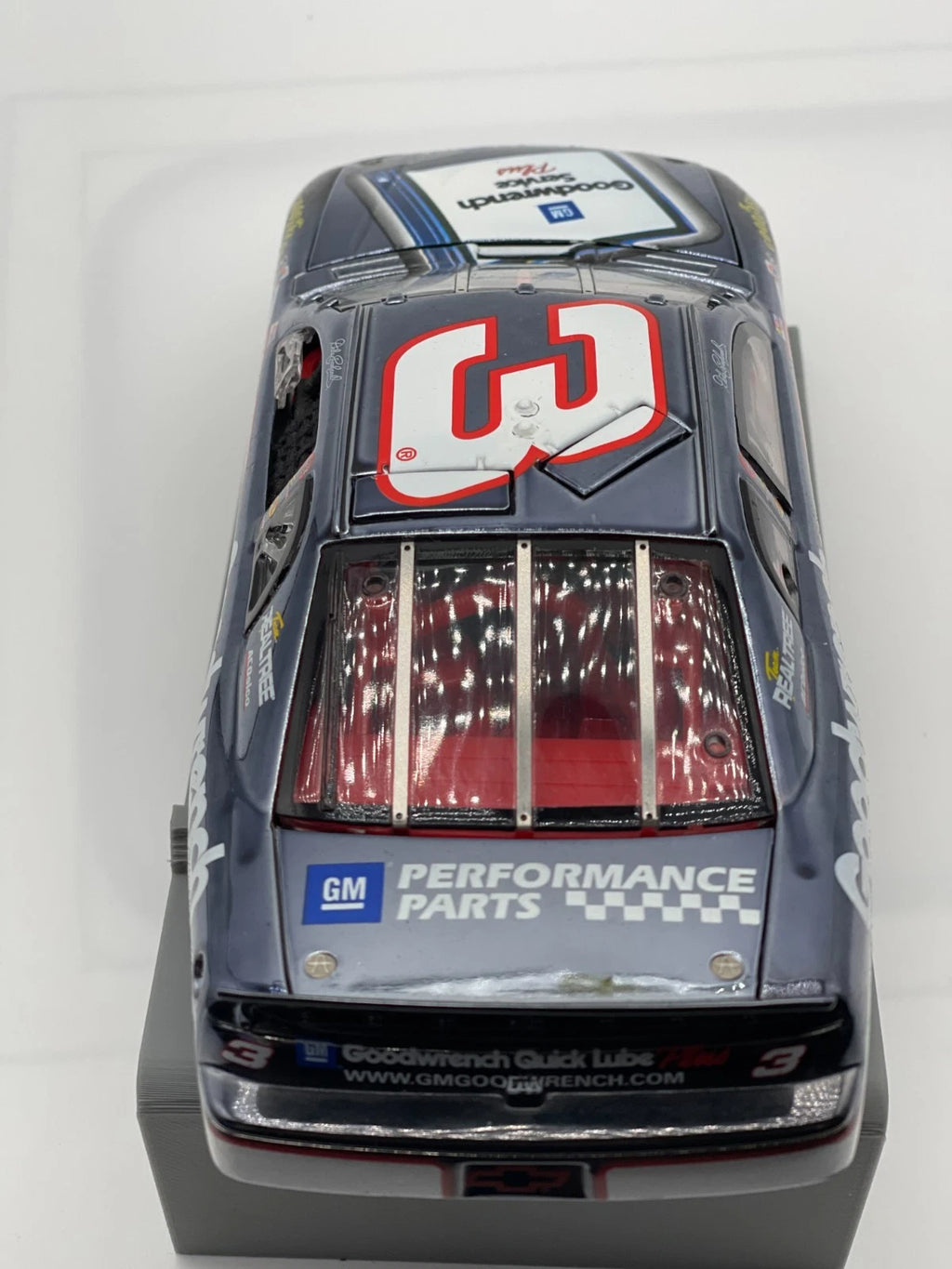 Dale Earnhardt #3 Last Lap of the Century 1999 ELITE Color Chrome 1:24 - original photograph 7