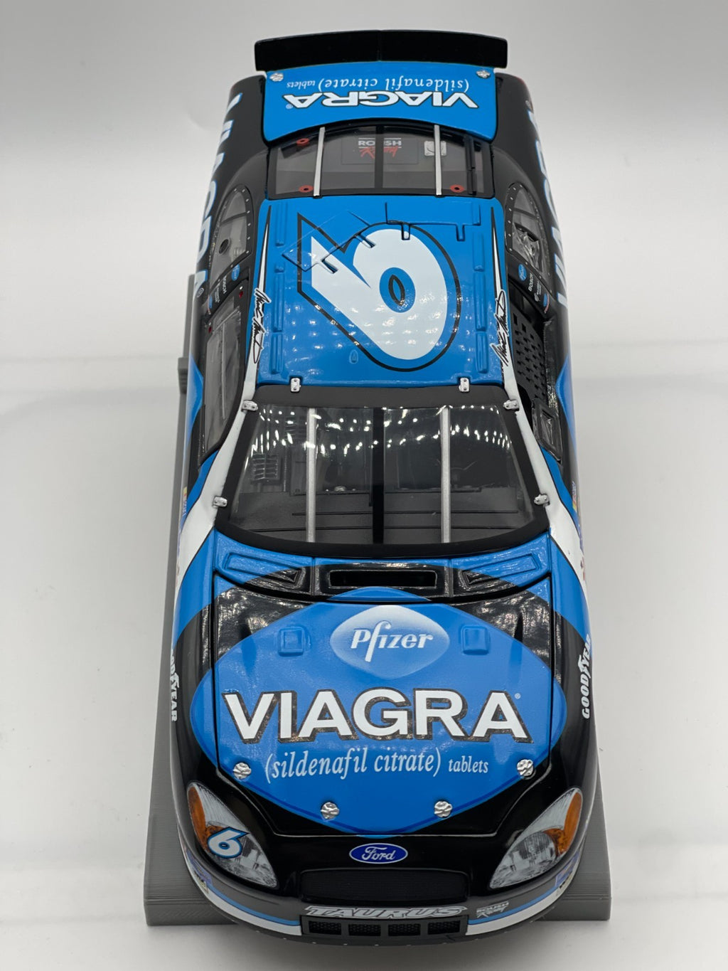 Mark Martin #6 Viagra 2004 Taurus Team Caliber Owners Series 1 of 5004 DIN 425