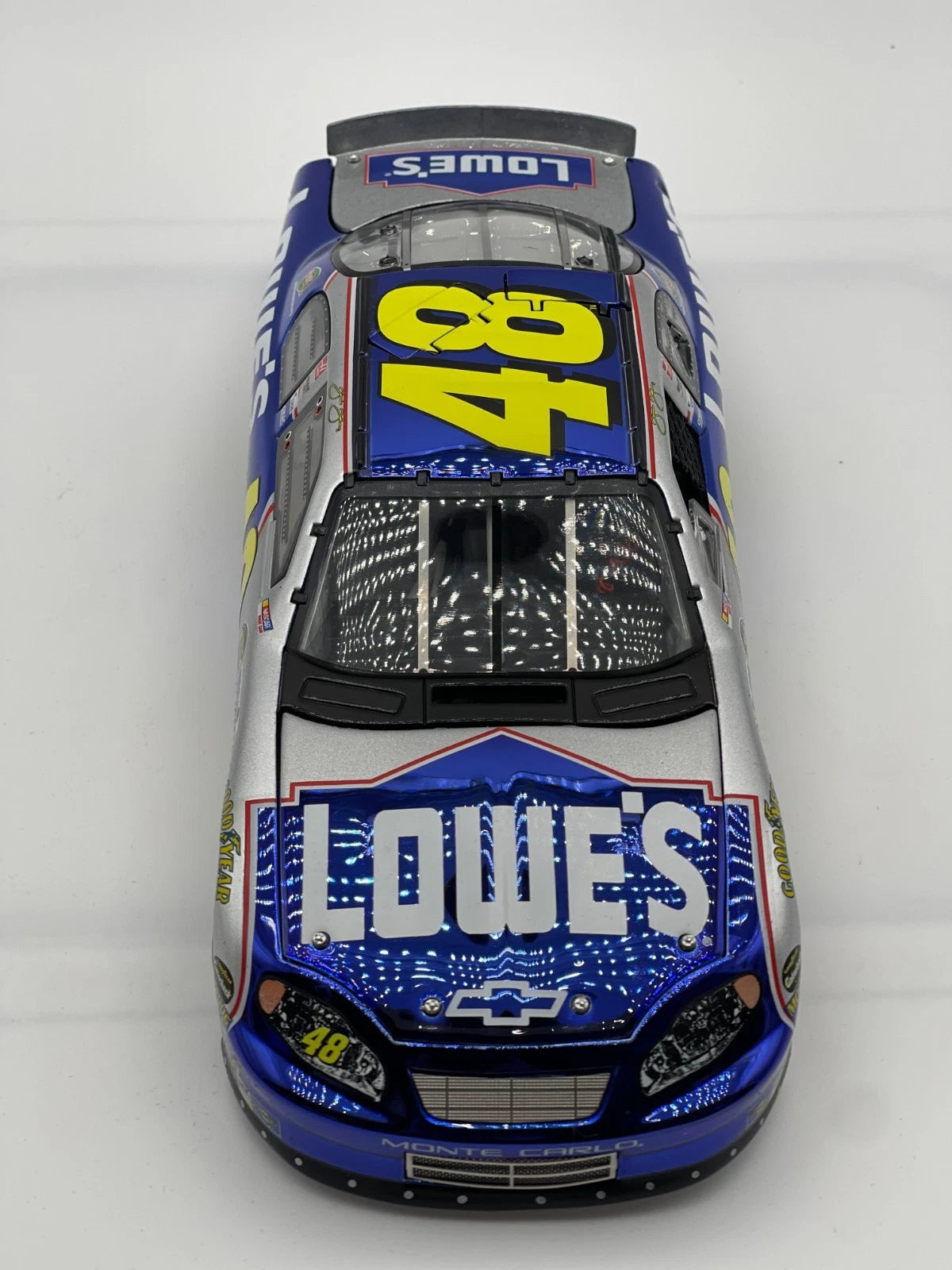 Jimmie Johnson #48 Lowe's 2005 Monte Carlo ELITE Color Chrome 1/288 DIN 52 - original photograph 5