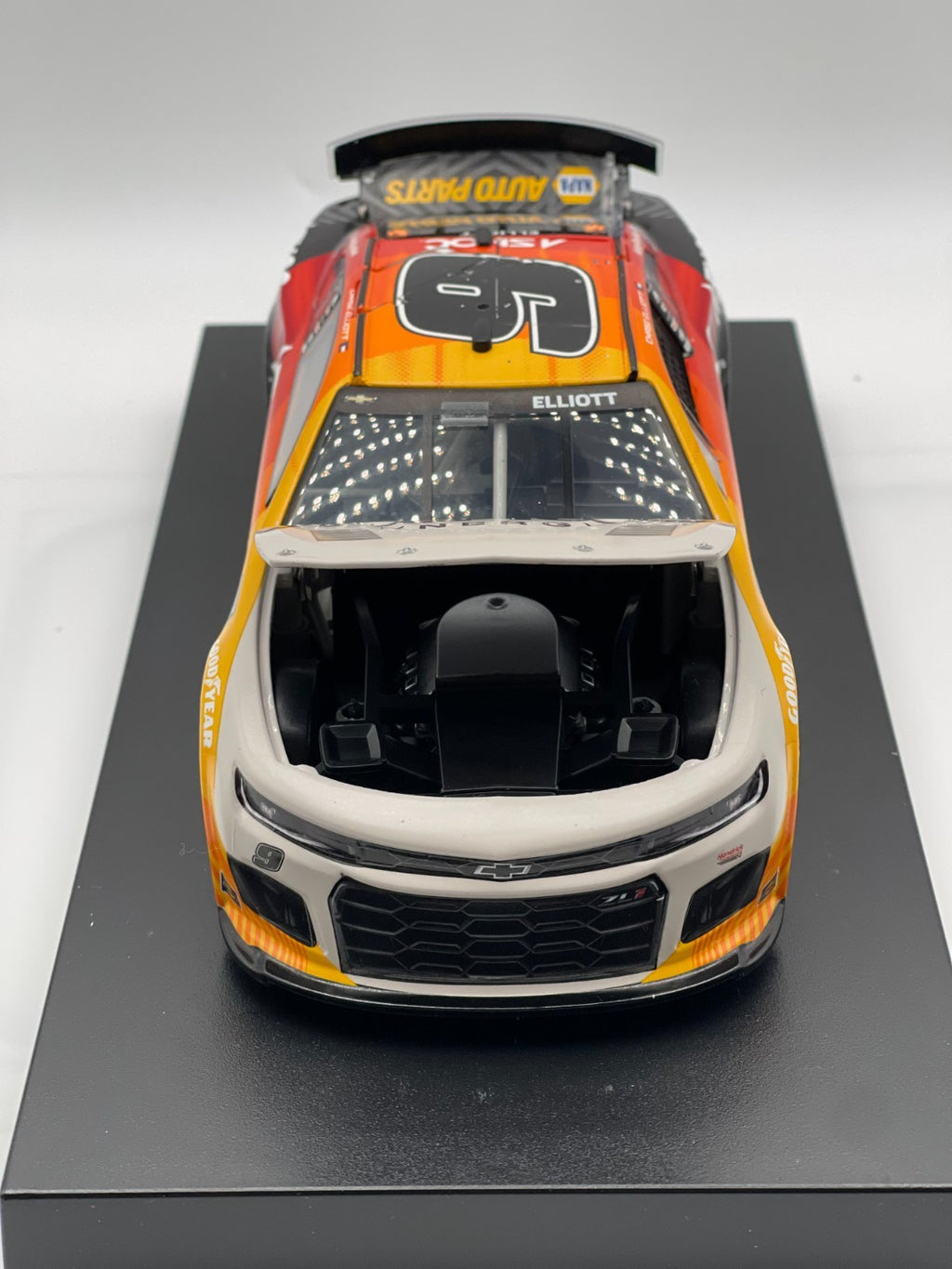 Chase Elliott #9 ASHOC 2022 Camaro ZL1 ELITE 1:24 1/427 DIN 279