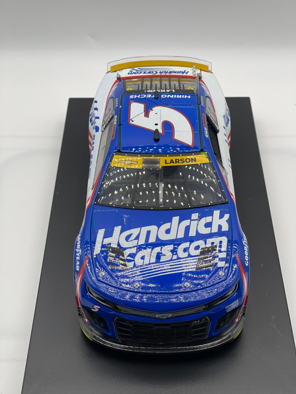 Kyle Larson #5 HendrickCars.com Bristol Win 2024 Camaro ZL1 ELITE 1/320 - original photograph 3