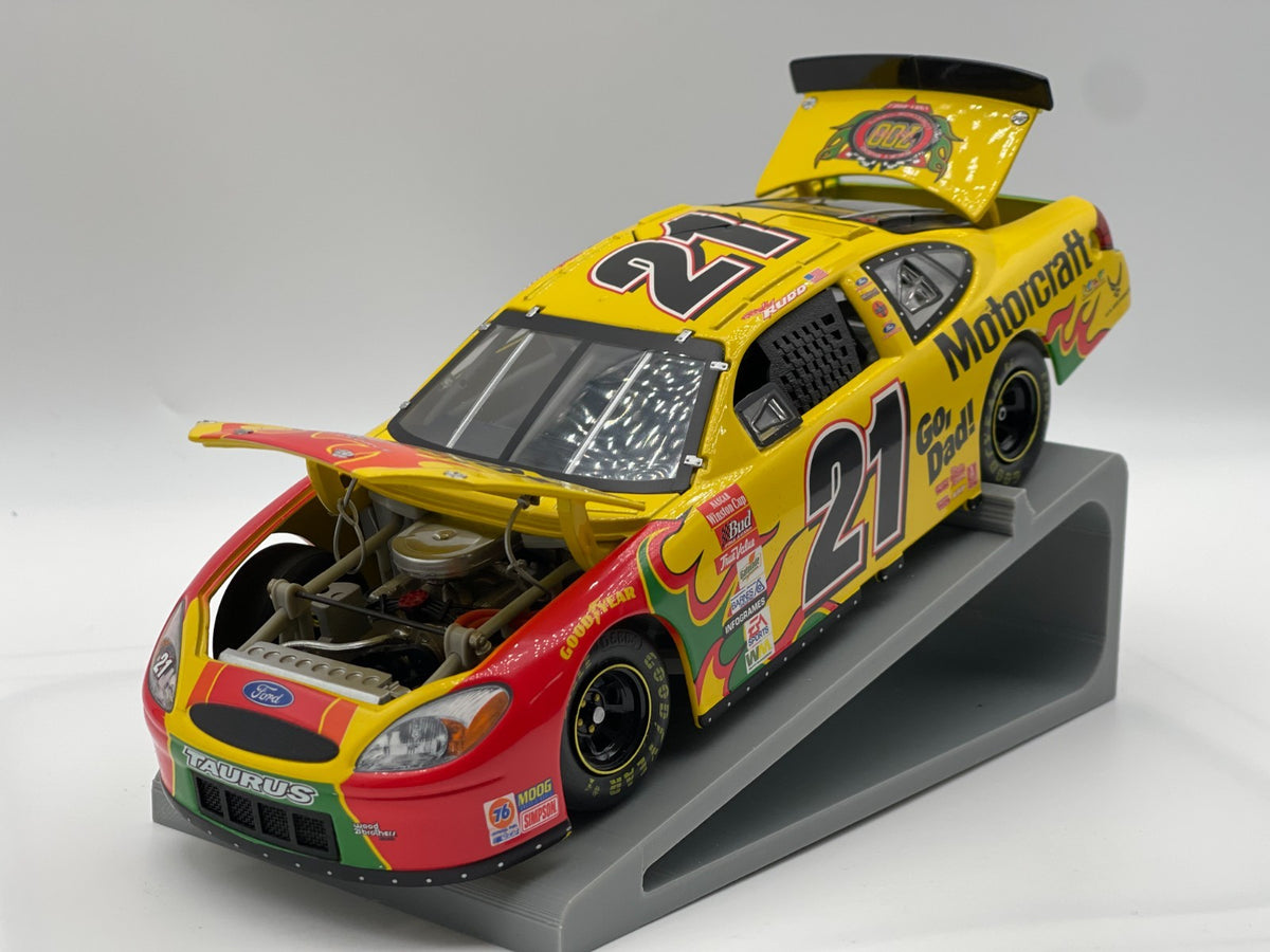 Ricky Rudd #21 Motorcraft 700 Starts 2003 Taurus Team Caliber Owners 1:24