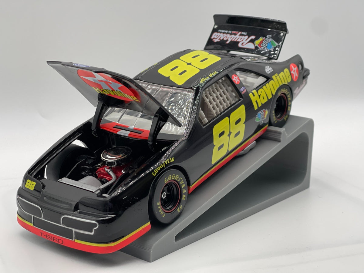 Ernie Irvan — Racing Action Platinum Series — 1:24 Limited Edition (1995)