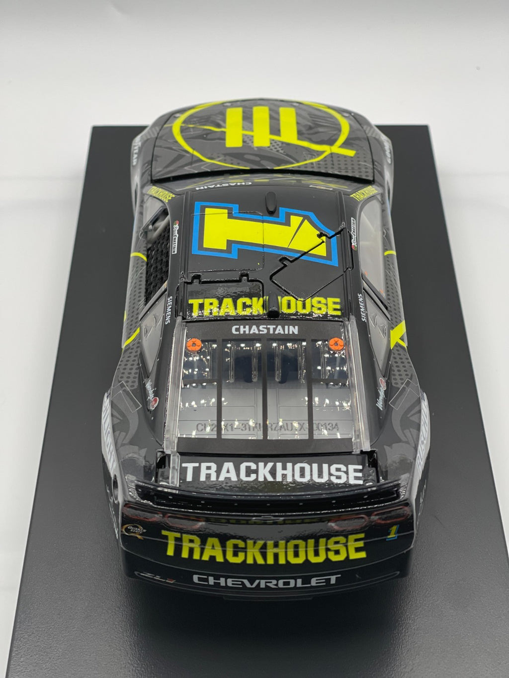 Ross Chastain #1 Trackhouse 2025 Chevrolet Autographed 1:24 1/216 DIN 134